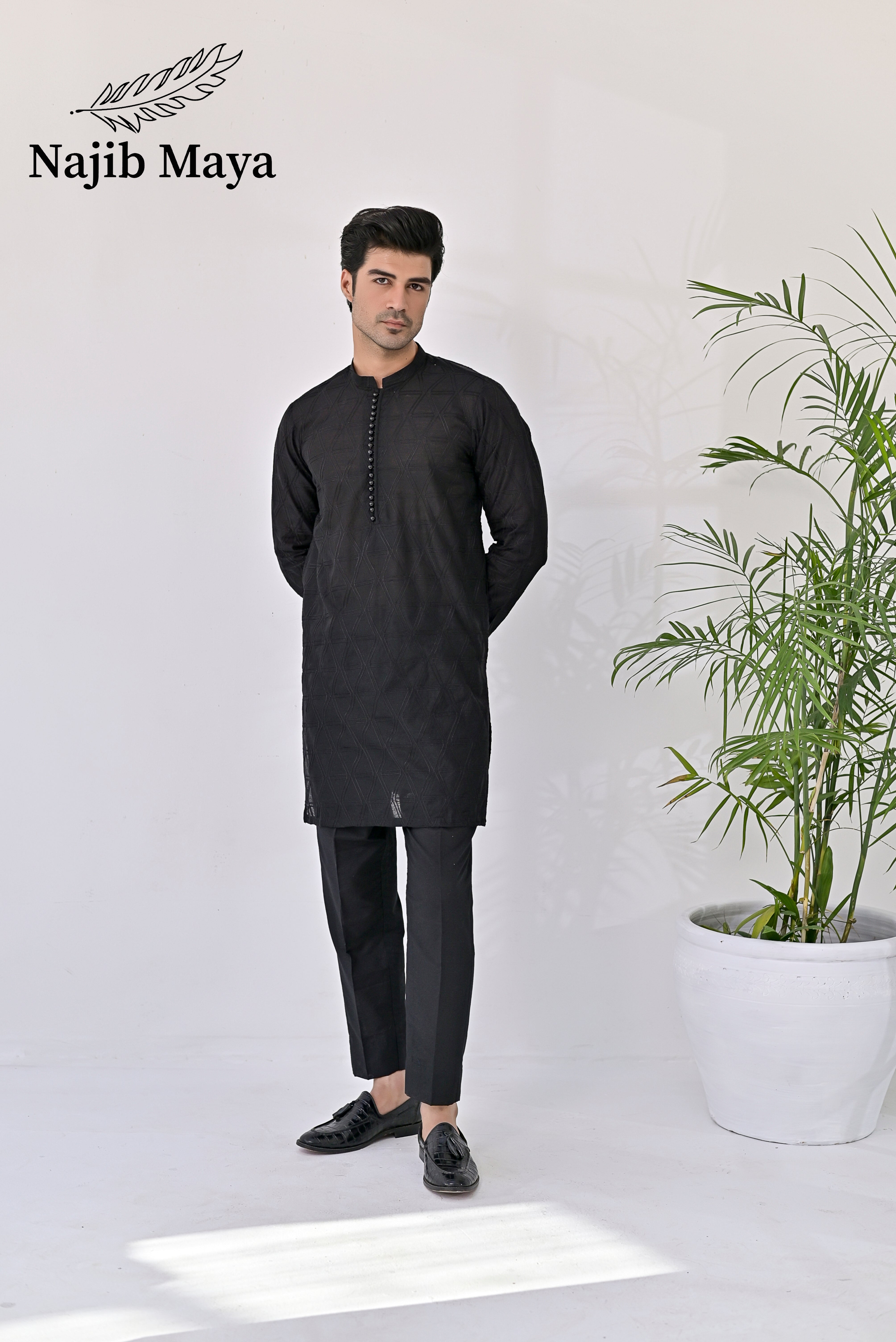 Black Embroidery Kurta Pajama For Men's Main image