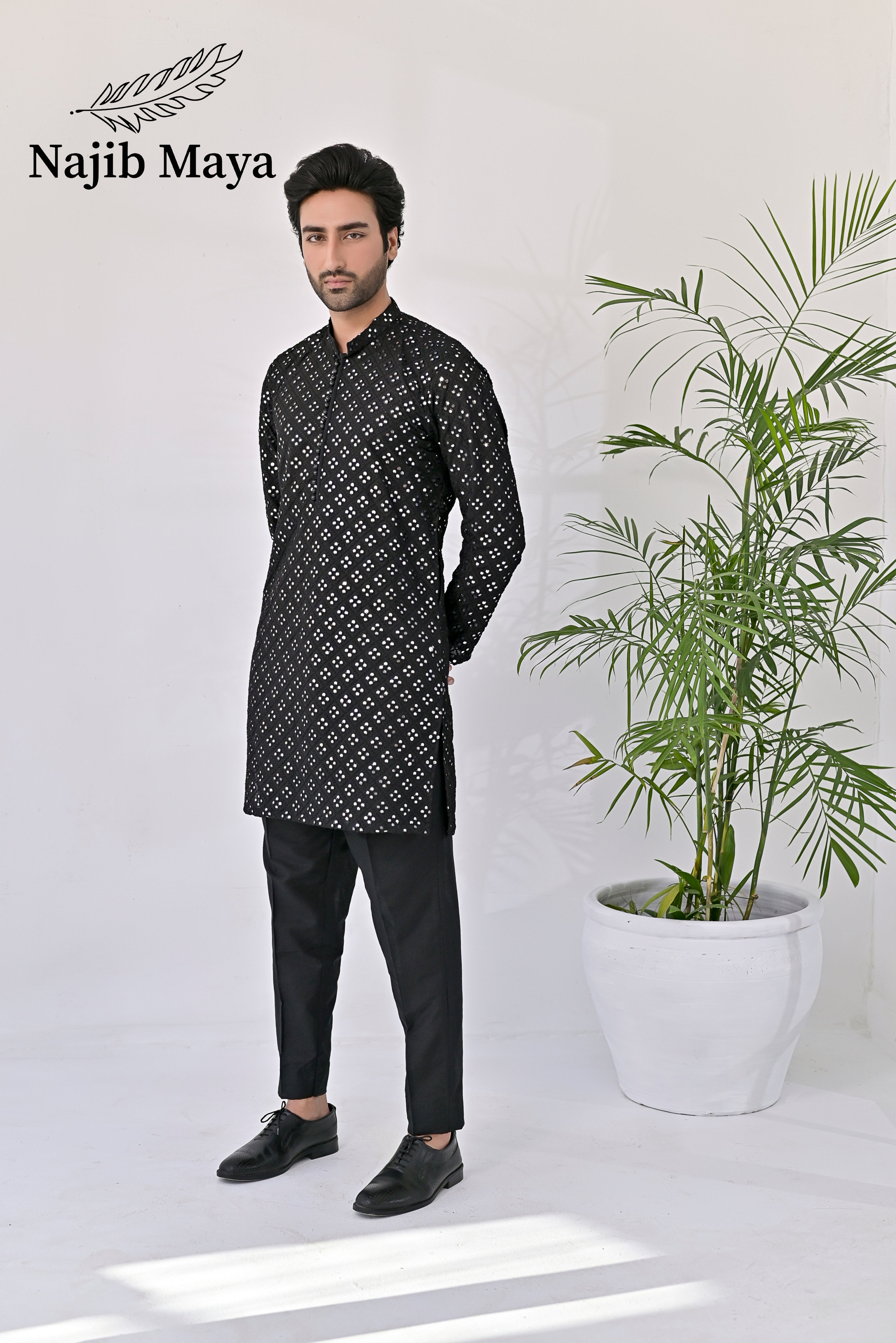 Black Embroidered Kurta Pajama For Men's