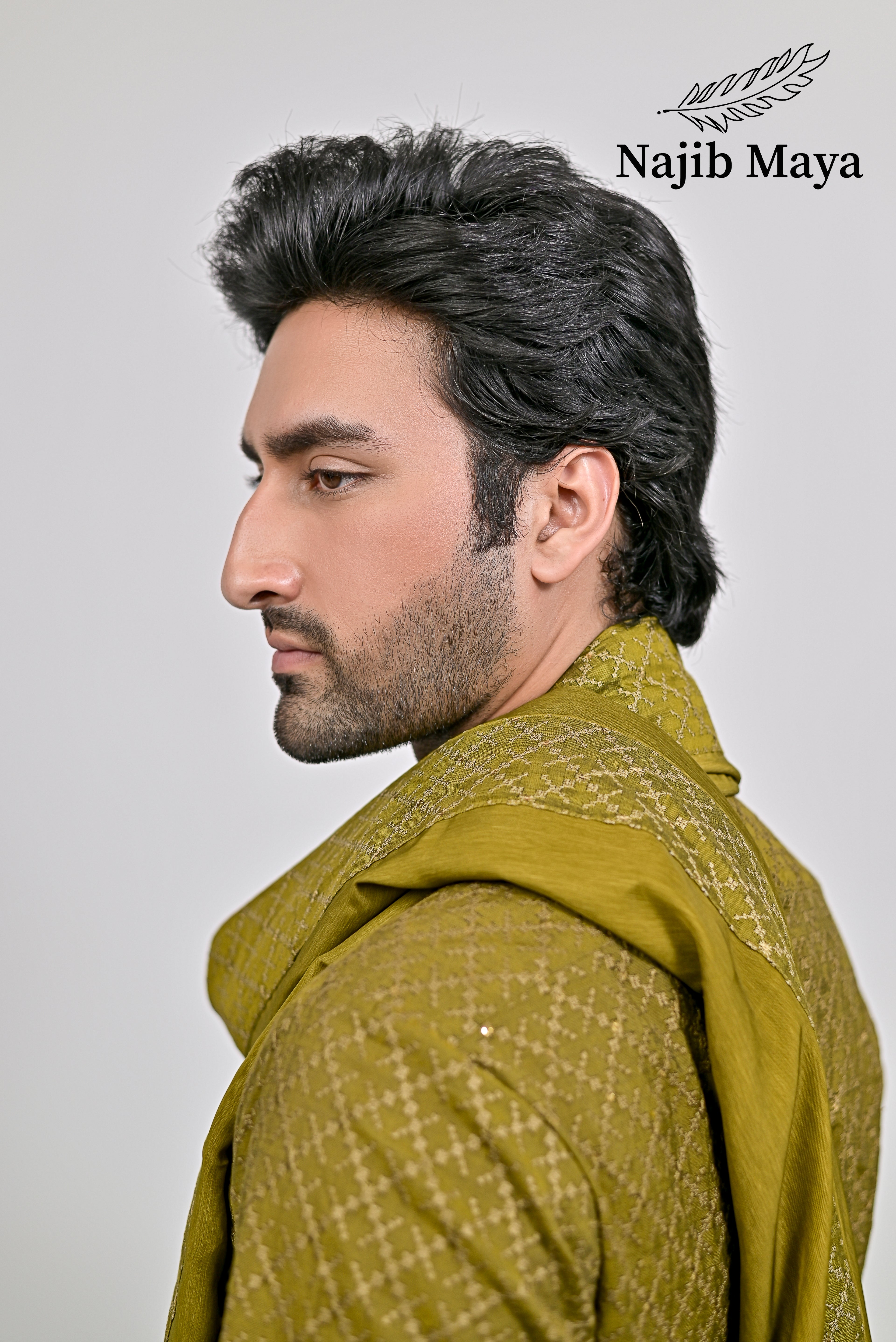 Dhaani Embroidery Kurta Pajama + Shawl For Men's