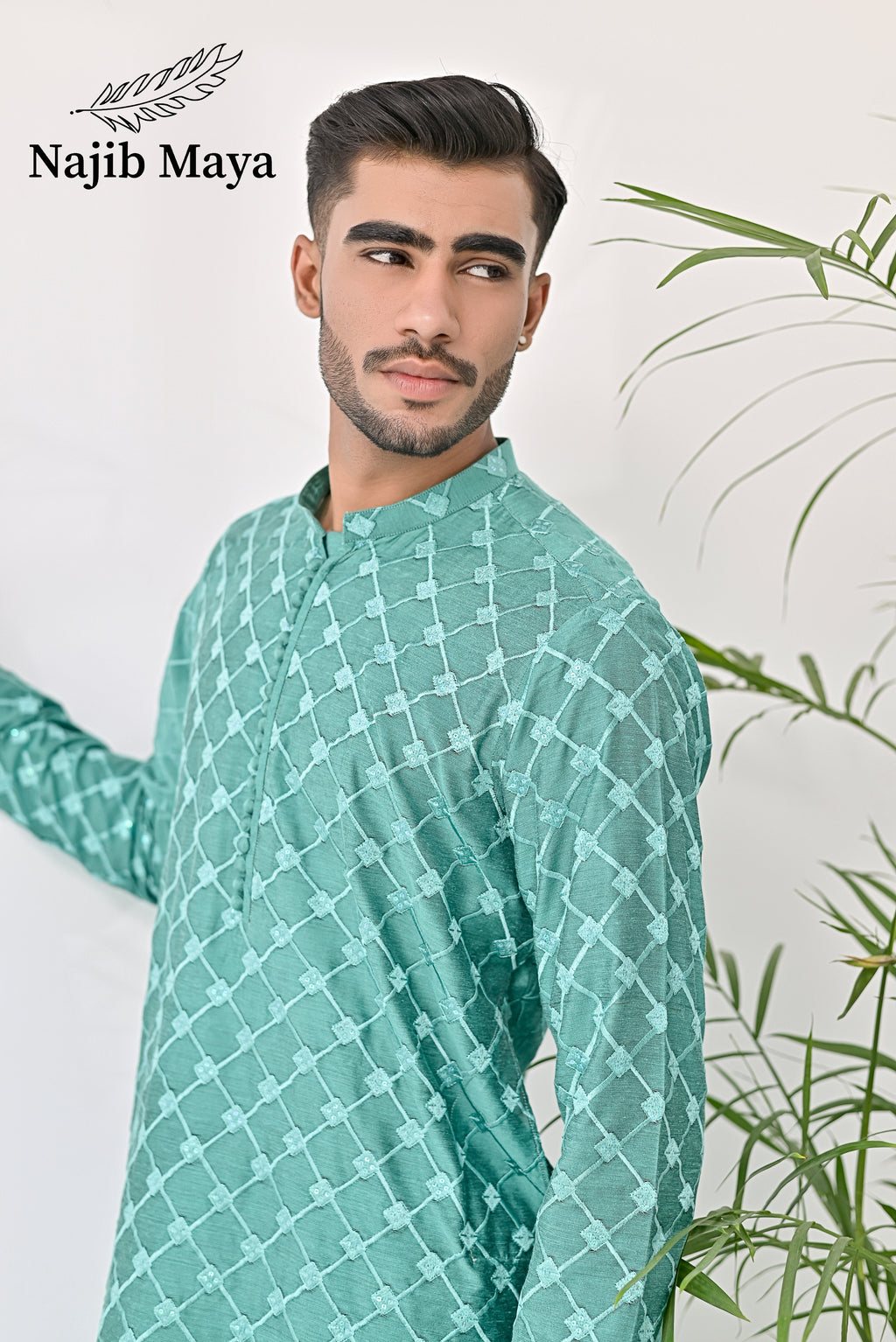 Green Embroidery Kurta Pajama For Men's