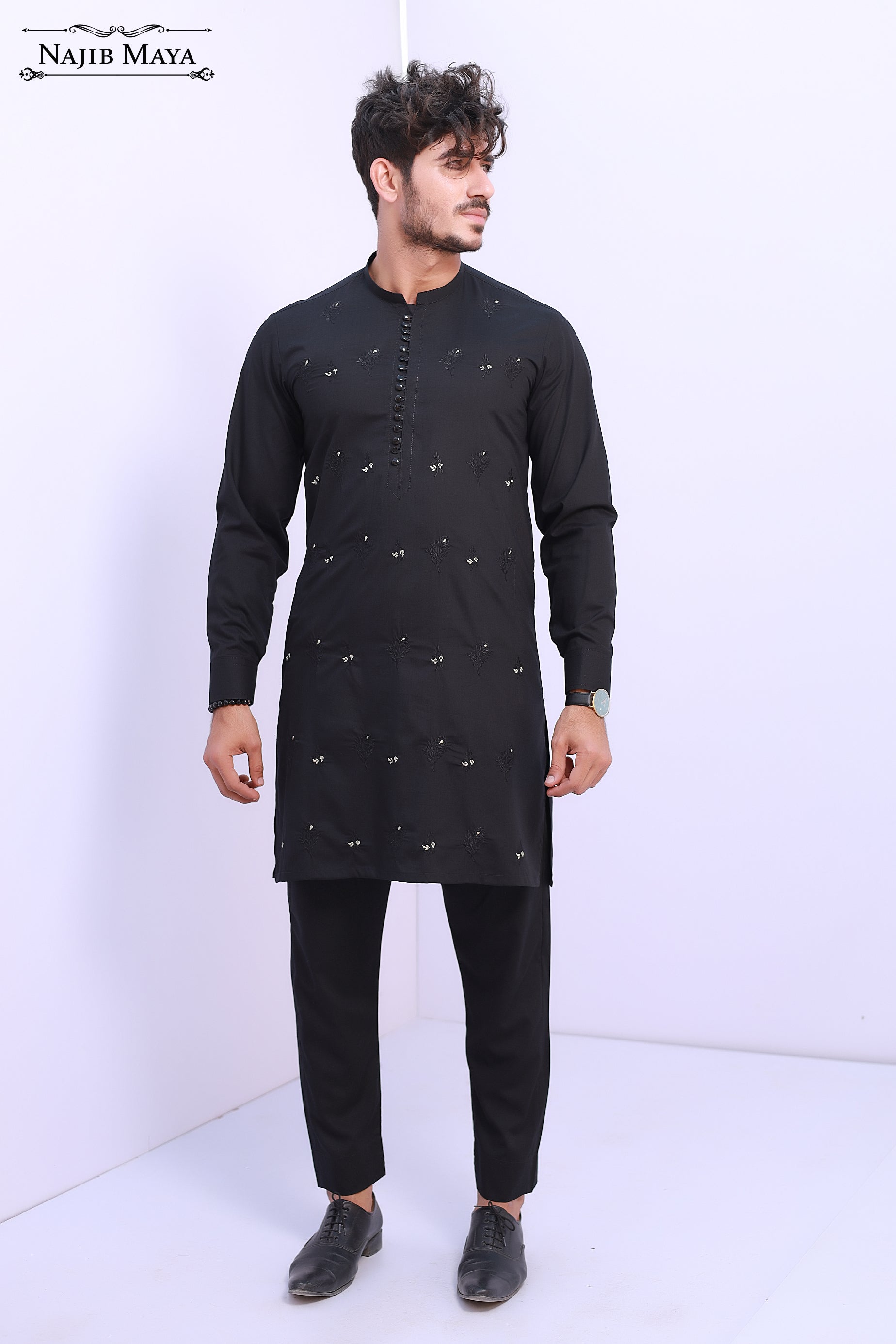 Black Embroidery Kurta Pajama For Men's Main image