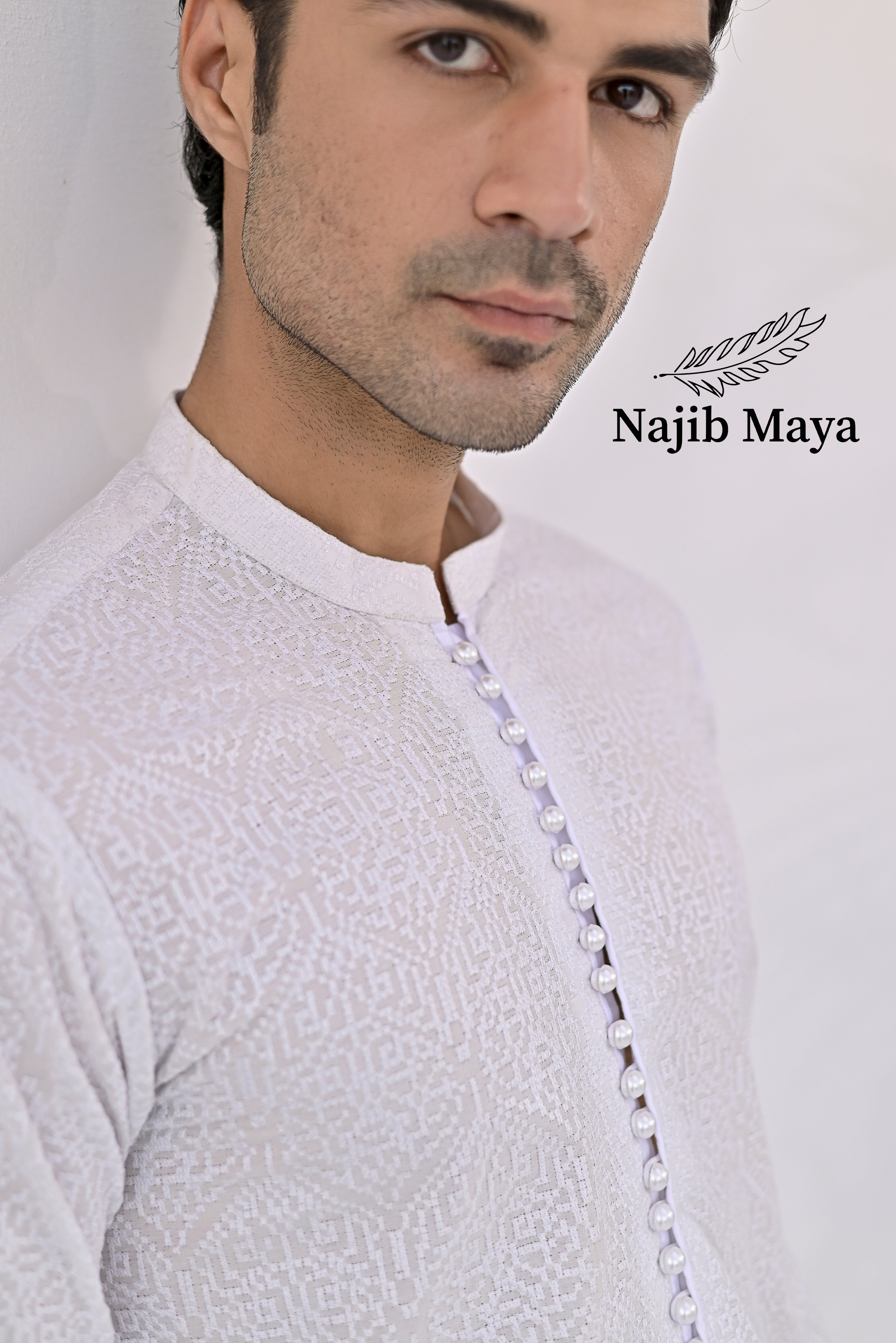 White Embroidered Kurta Pajama For Men's Secondary image