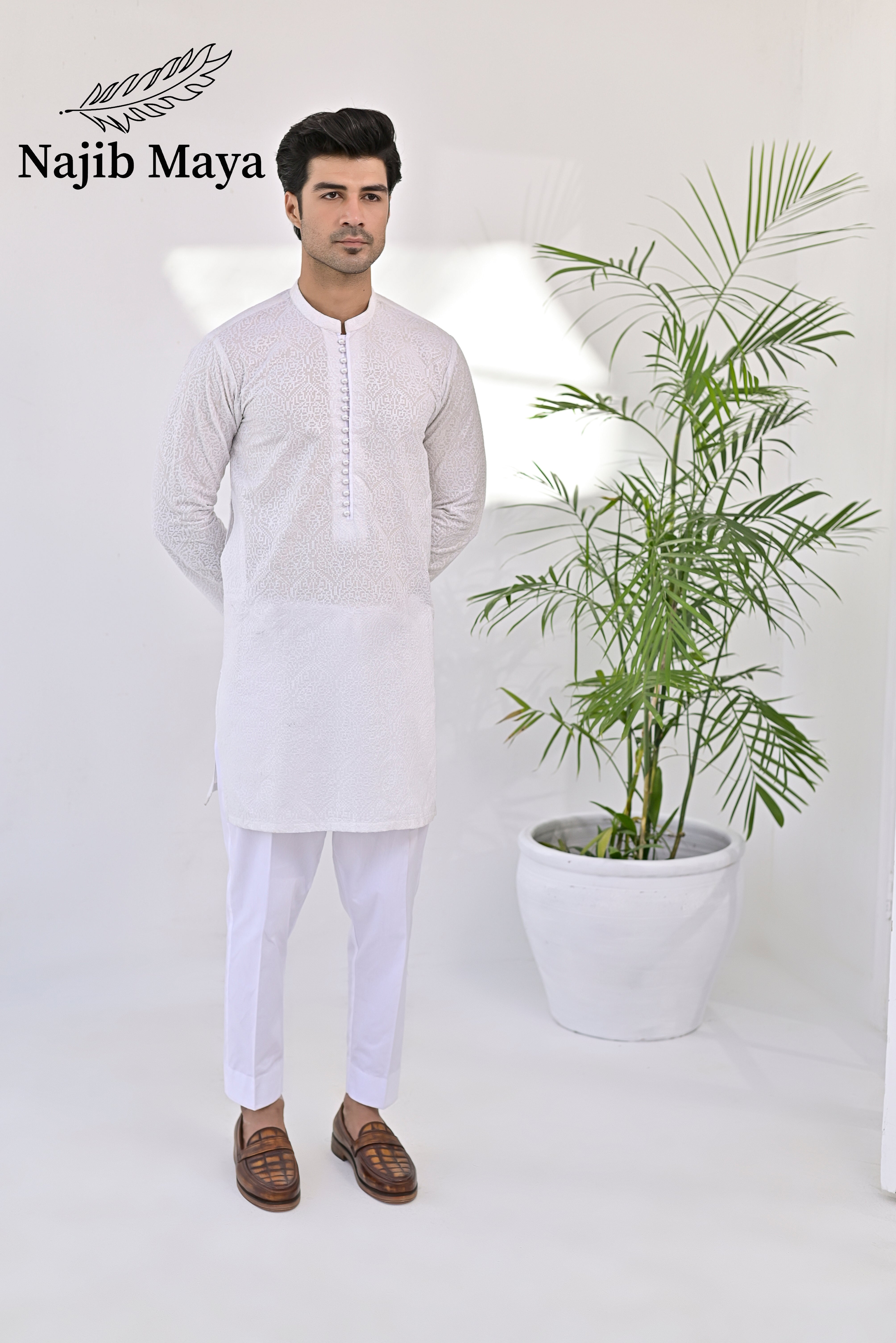 White Embroidered Kurta Pajama For Men's Main image
