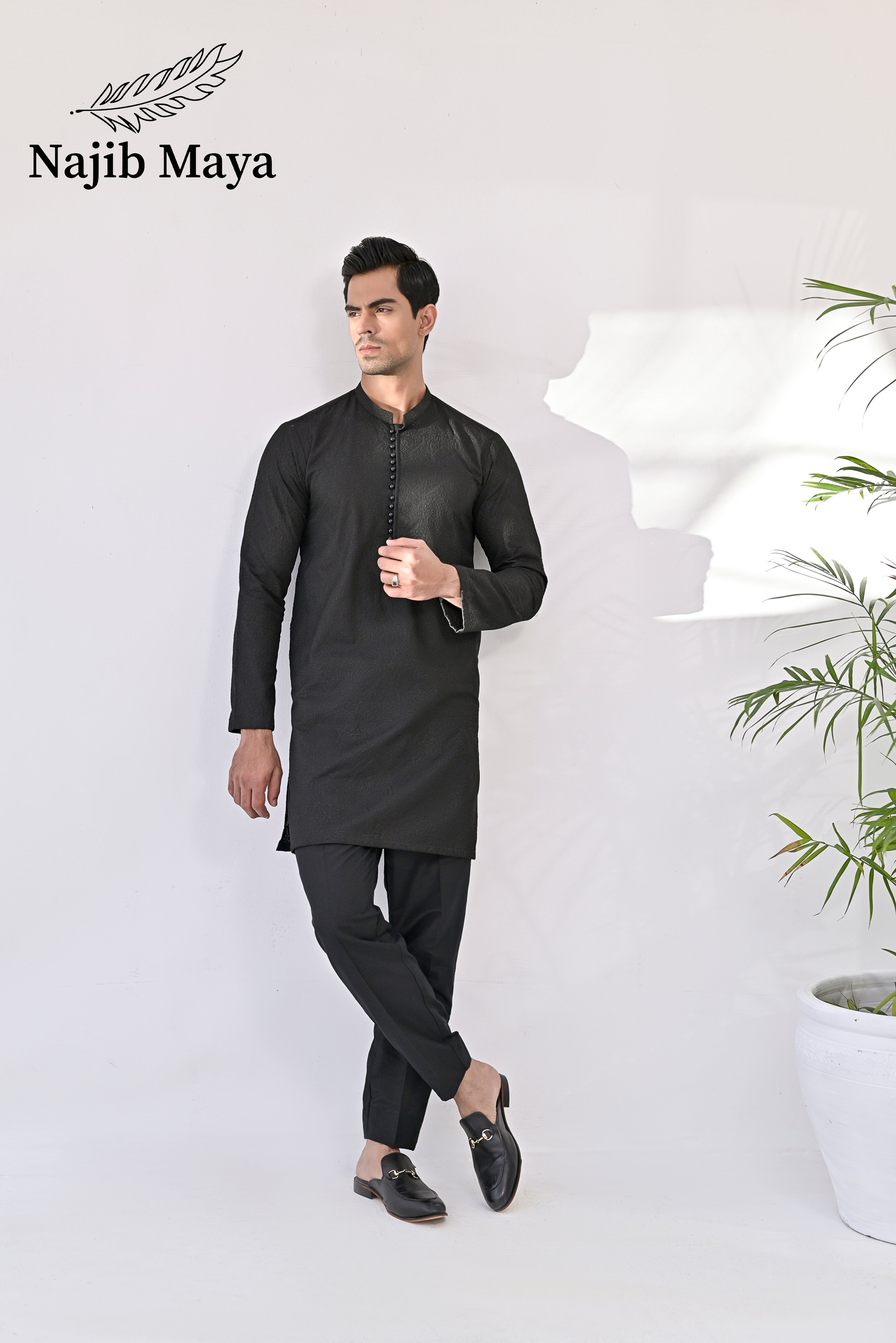 Black  Embroidered Kurta Pajama For Men's