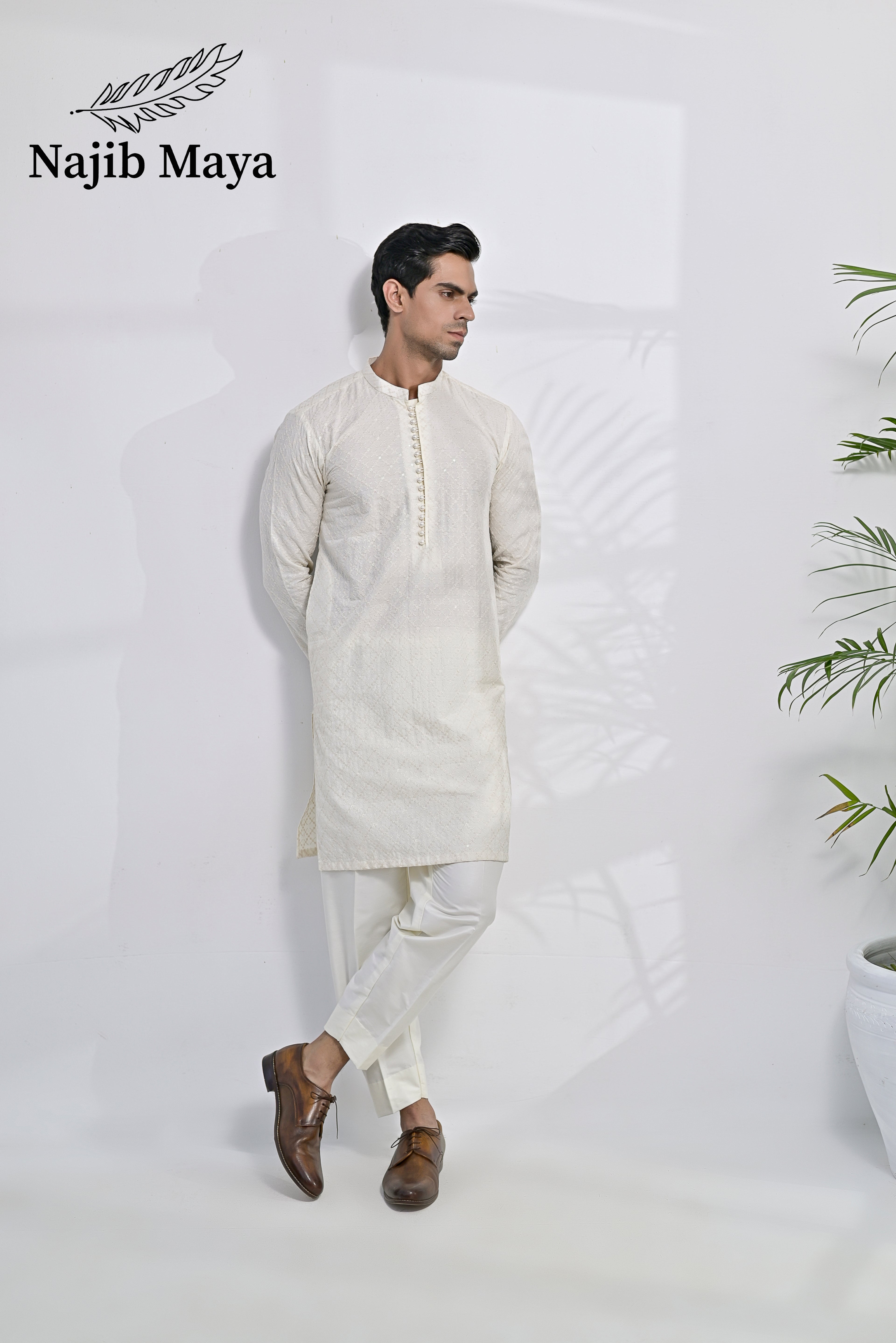 Cream Embroidered Kurta Pajama For Men's
