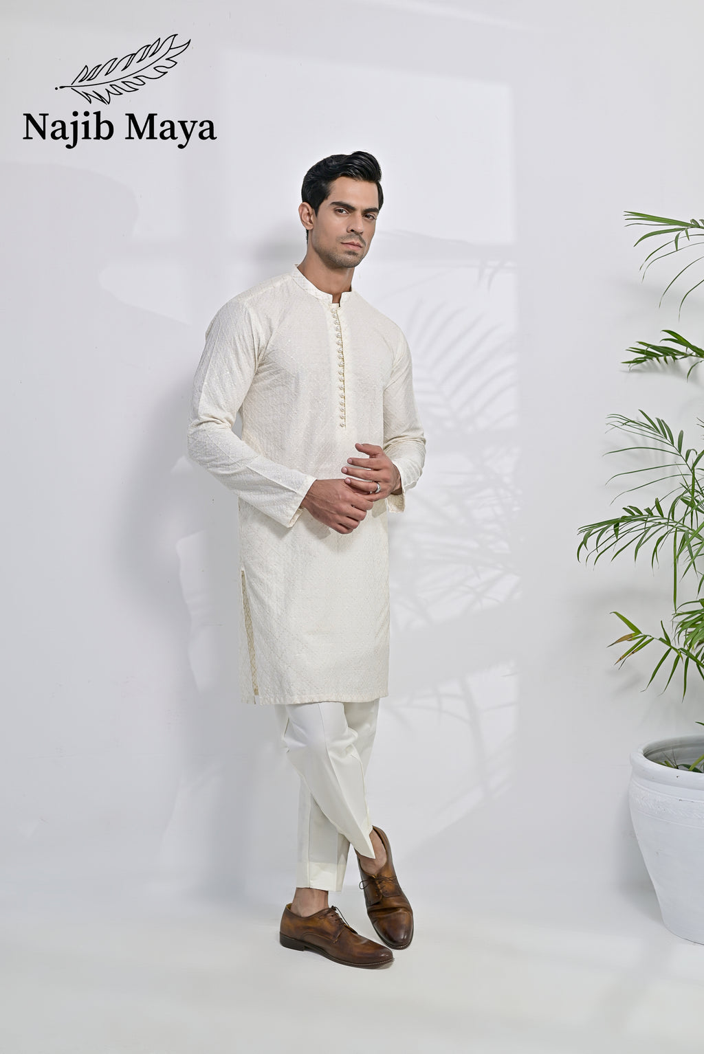 Cream Embroidered Kurta Pajama For Men's