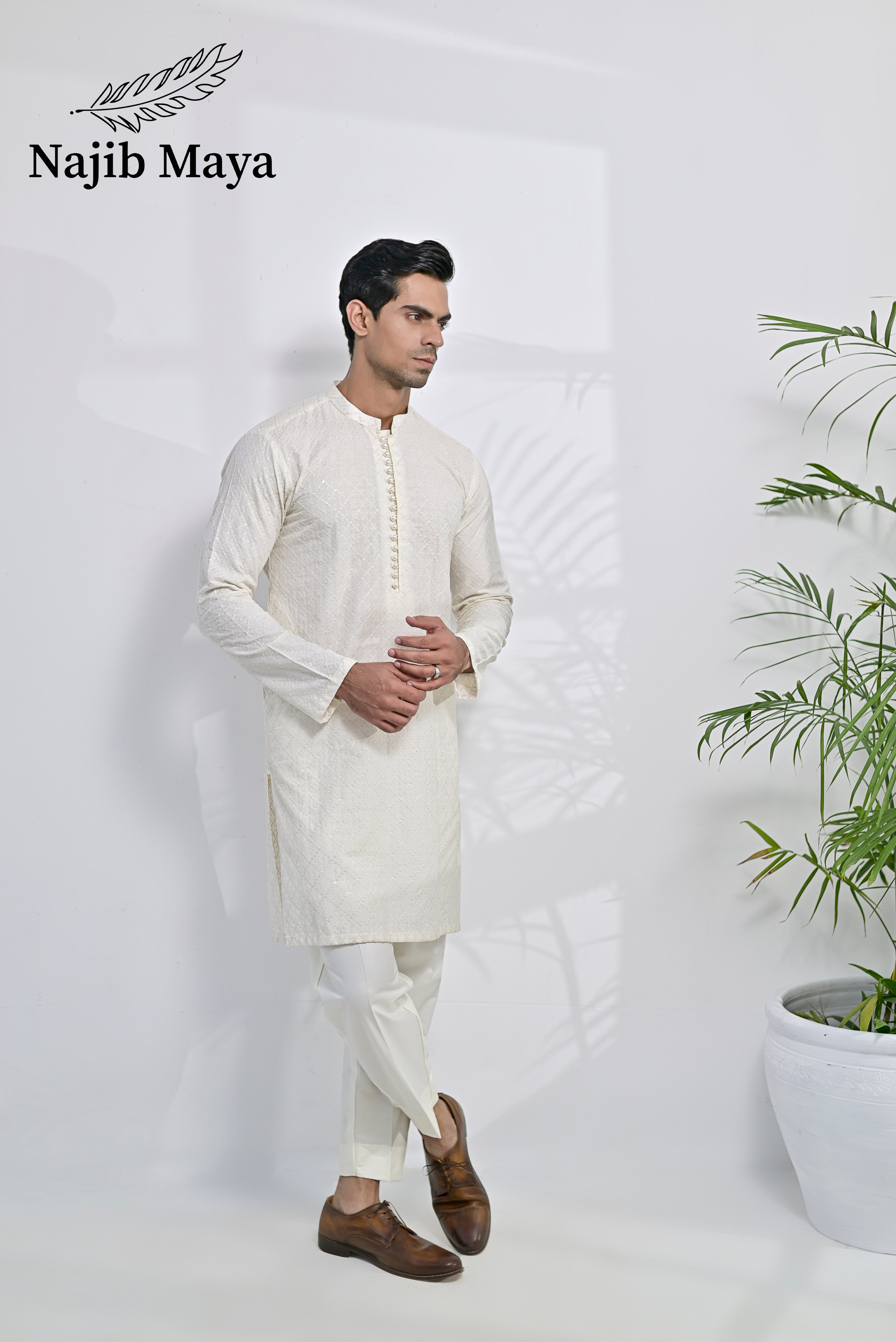 Cream Embroidered Kurta Pajama For Men's