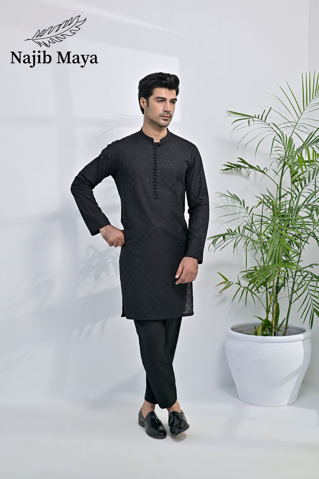 Black Embroidered Kurta Pajama For Men's