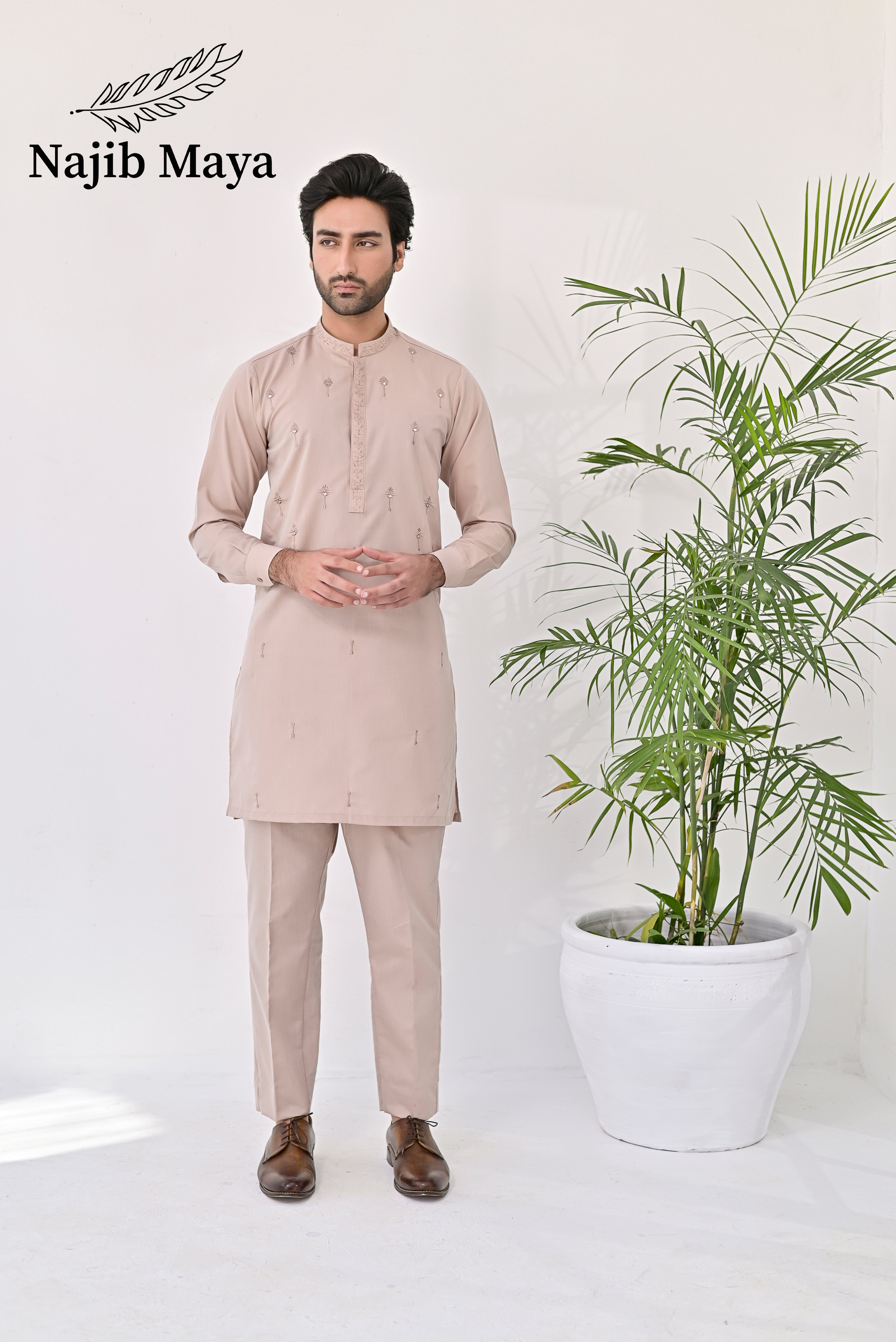 Mate Gold Embroidery Kurta Pajama For Men's