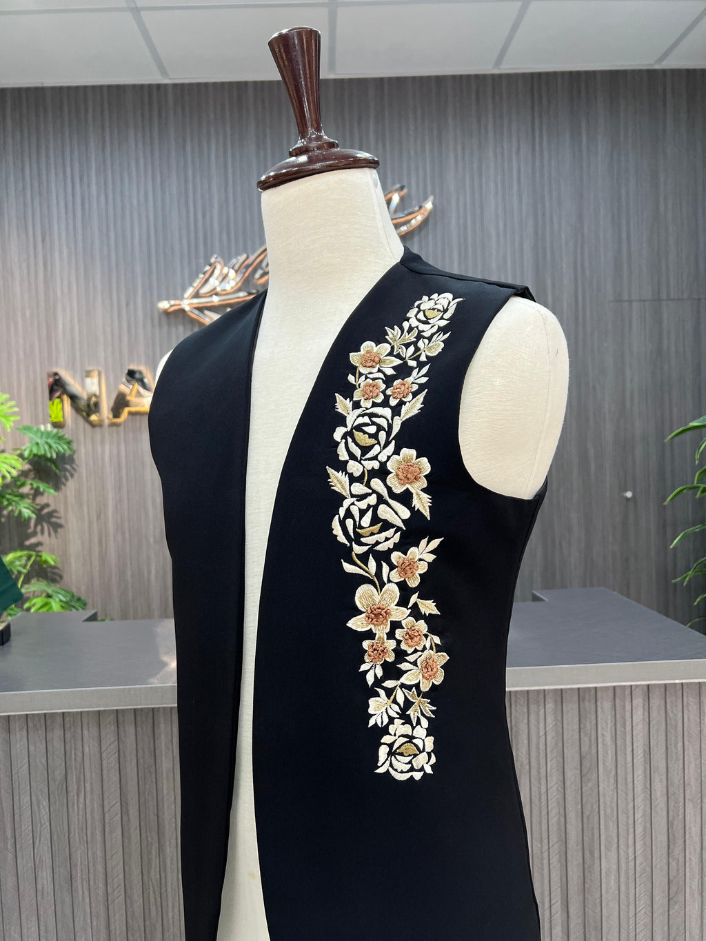 Black Embroidered Waistcoat For Men's