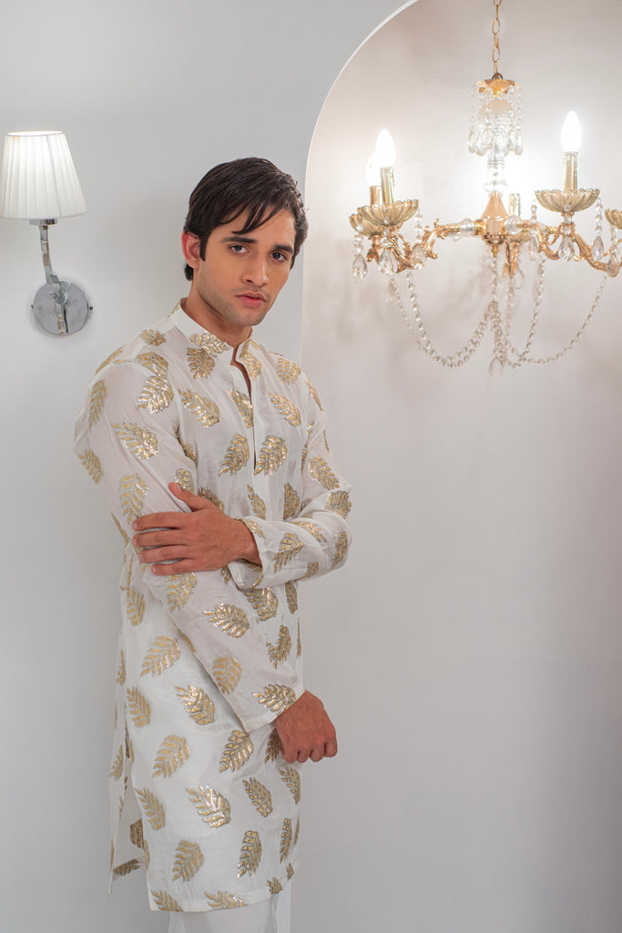 White Embroidered Kurta With Bell Bottom Pajama For Men's