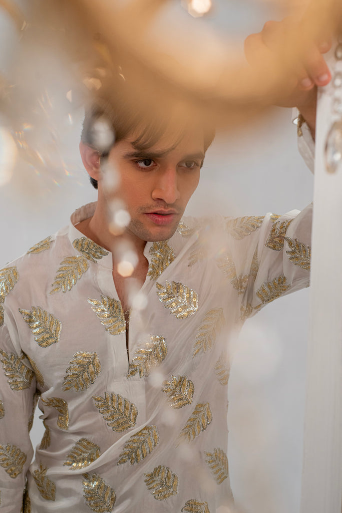 White Embroidered Kurta With Bell Bottom Pajama For Men's