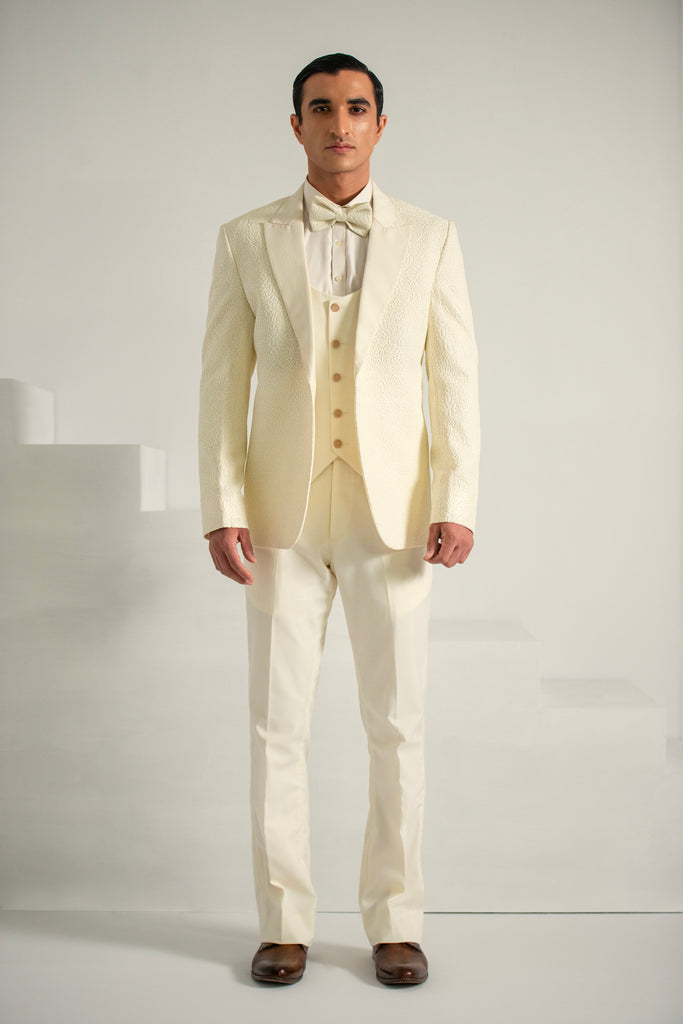 Cream Embroidery Tuxedo Coat Pant & Waistcoat For Men's
