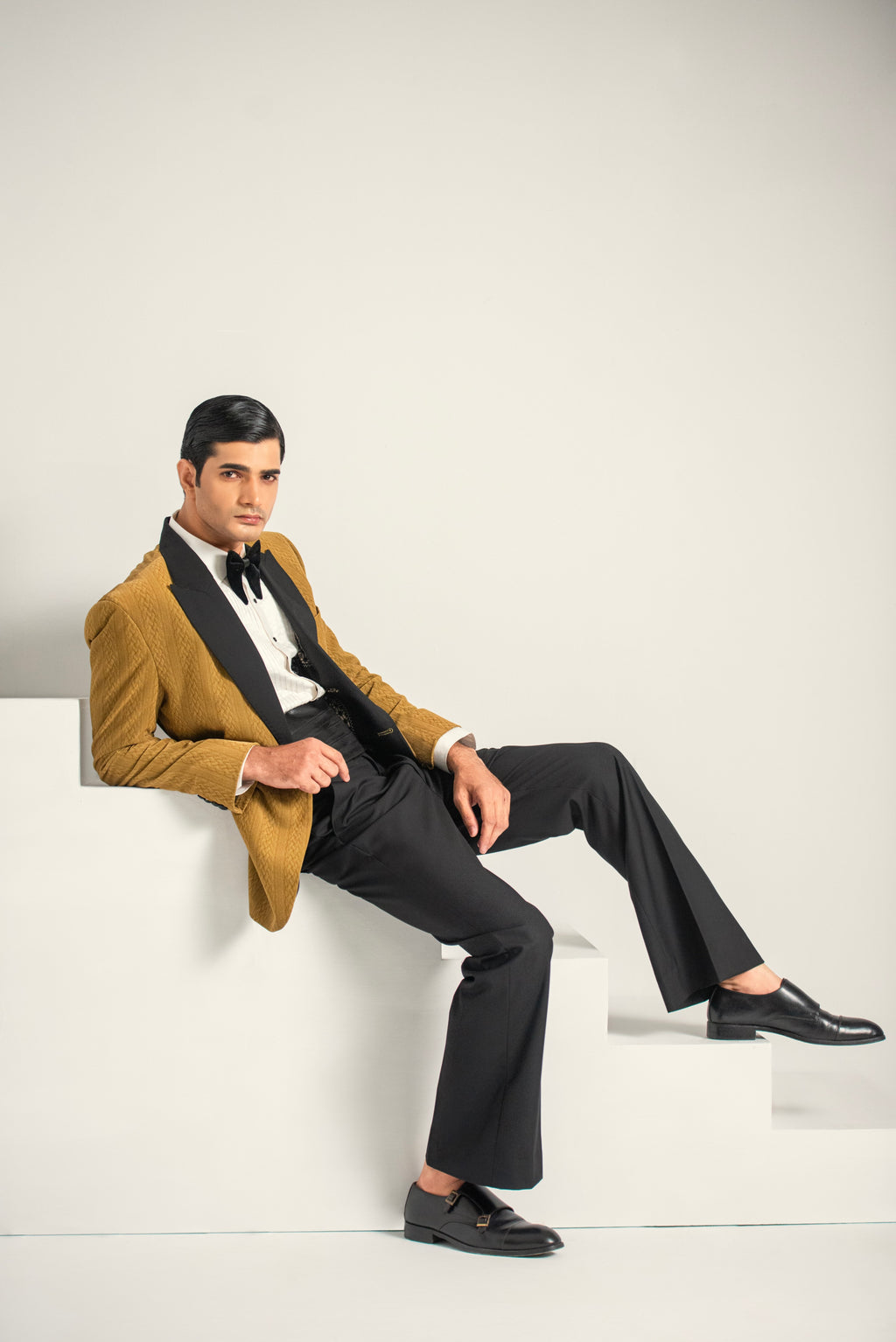 Dhani Velvet Coat Black Bell Bottom Pant For Men's