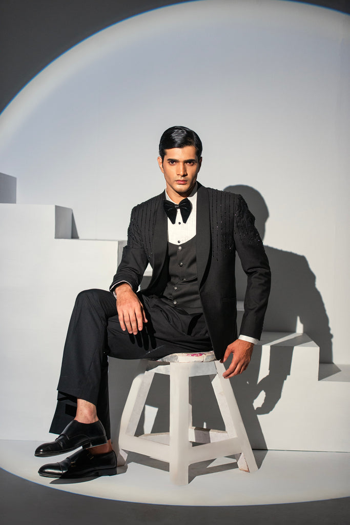 Black Handwork Tuxedo Coat Pant & Waistcoat For Men's