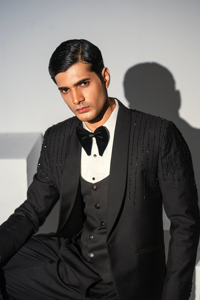 Black Handwork Tuxedo Coat Pant & Waistcoat For Men's