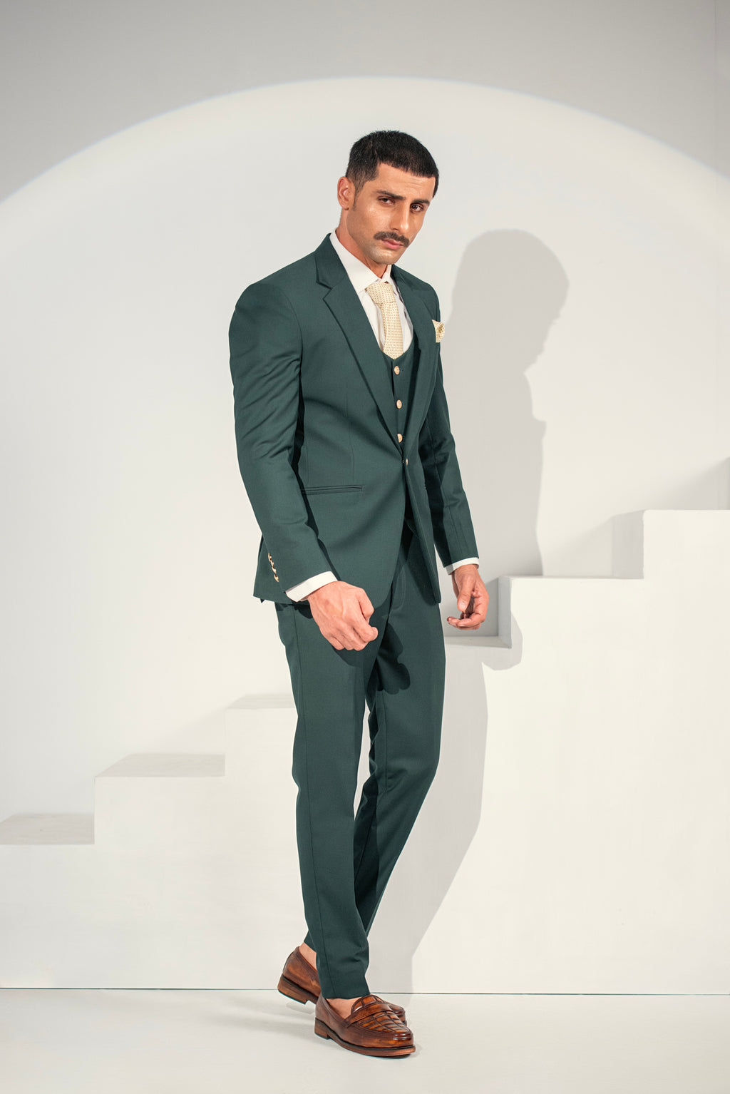 Green Elegant Coat Pant &  Waistcoat For Men's