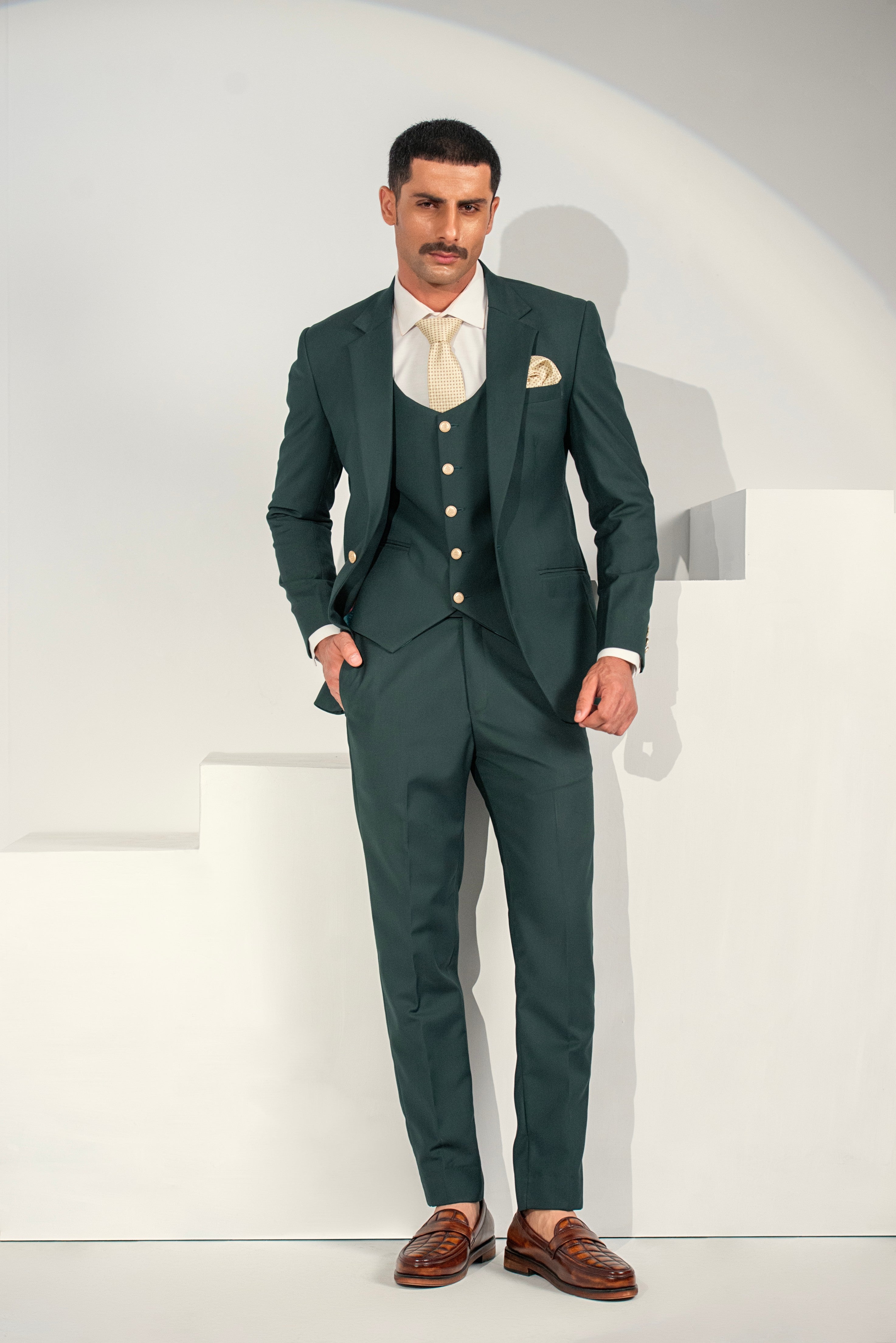 Green Elegant Coat Pant &  Waistcoat For Men's