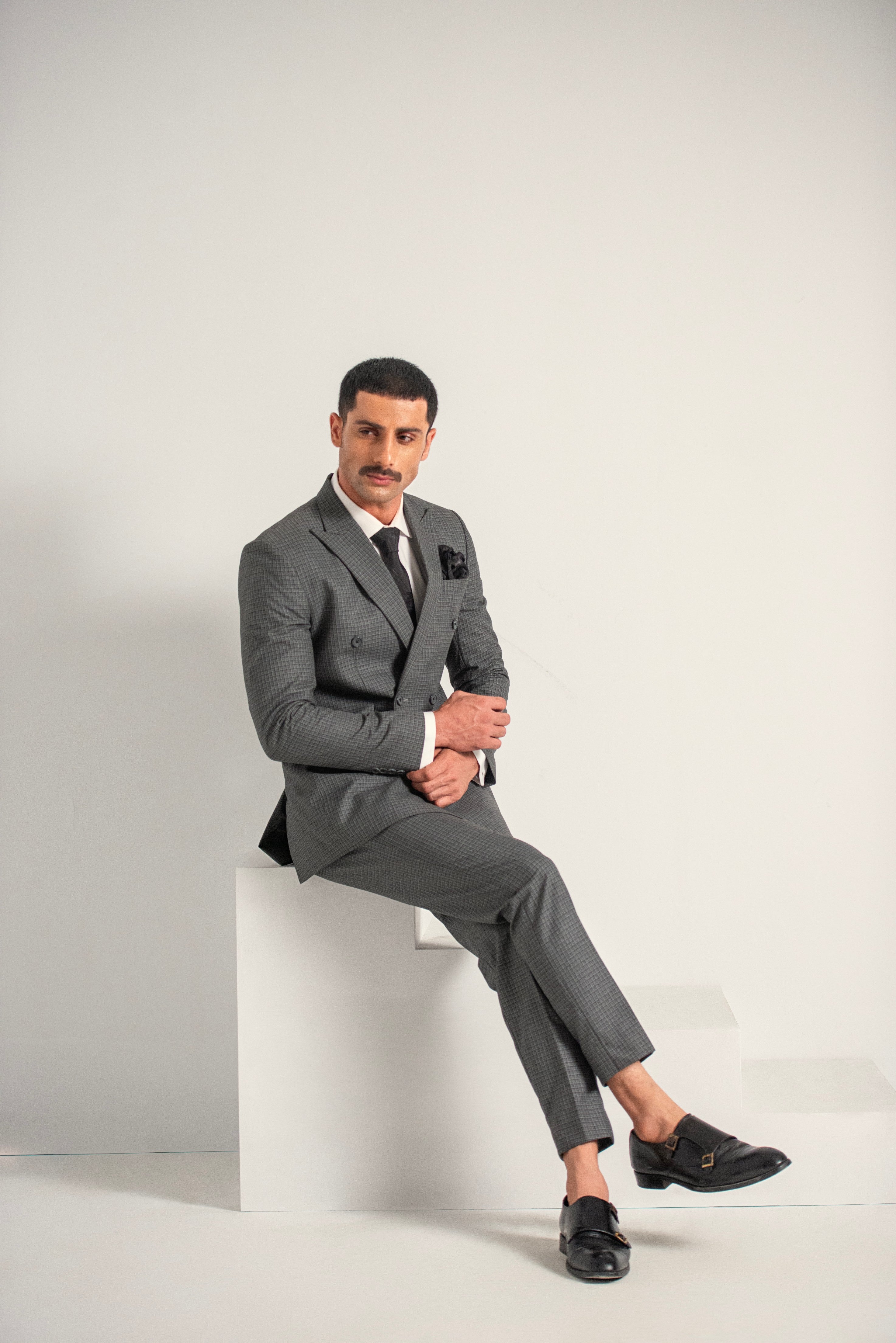 Grey Elegant Double Breasted Coat Pant For Men's