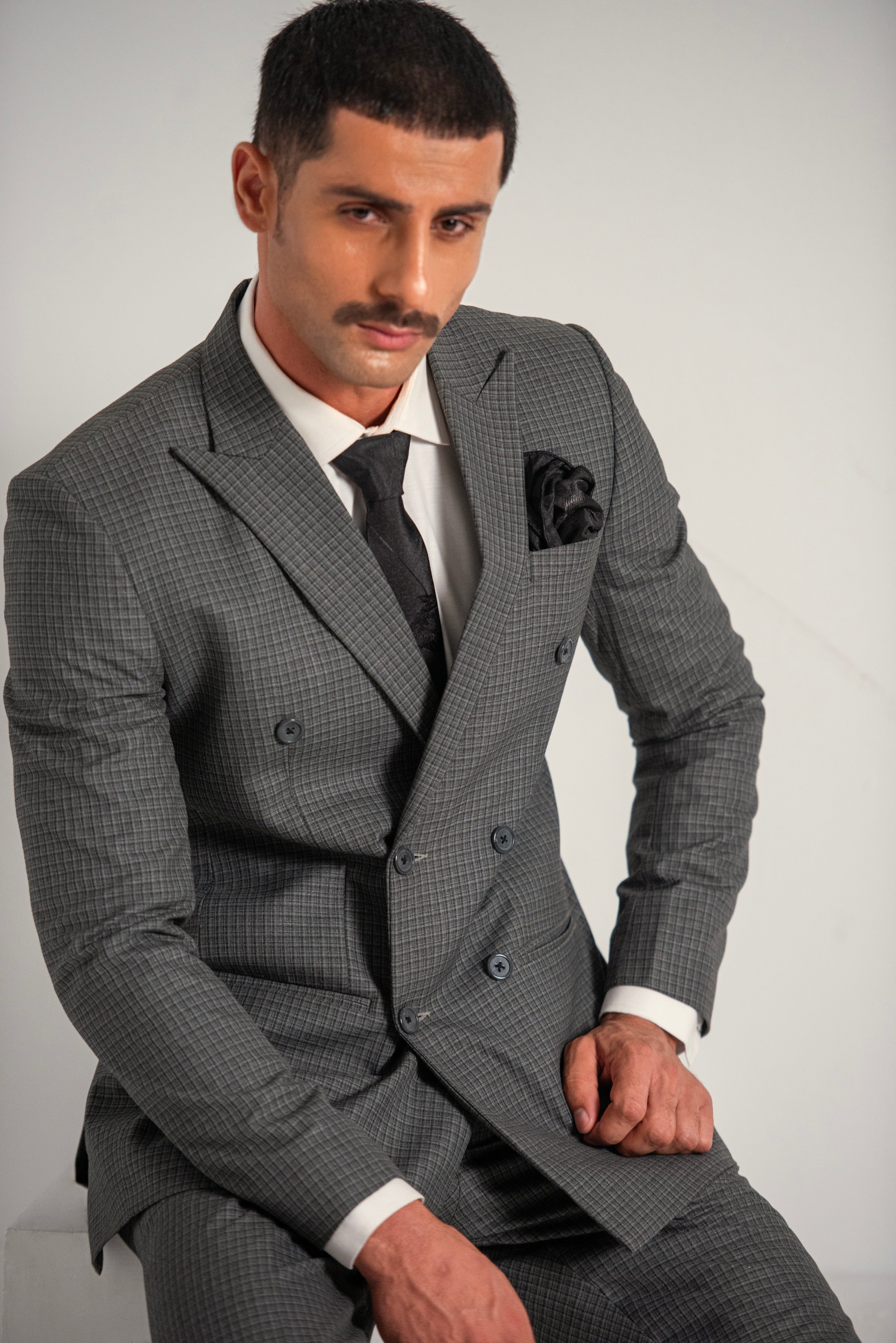 Grey Elegant Double Breasted Coat Pant For Men's Secondary image
