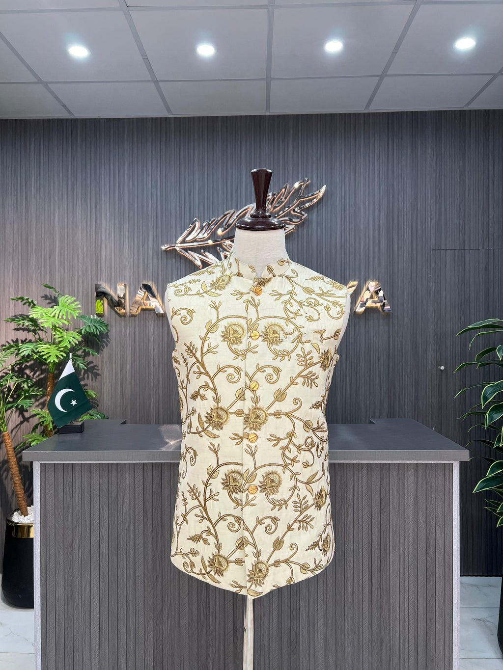 Cream Embroidered Waistcoat For Men's