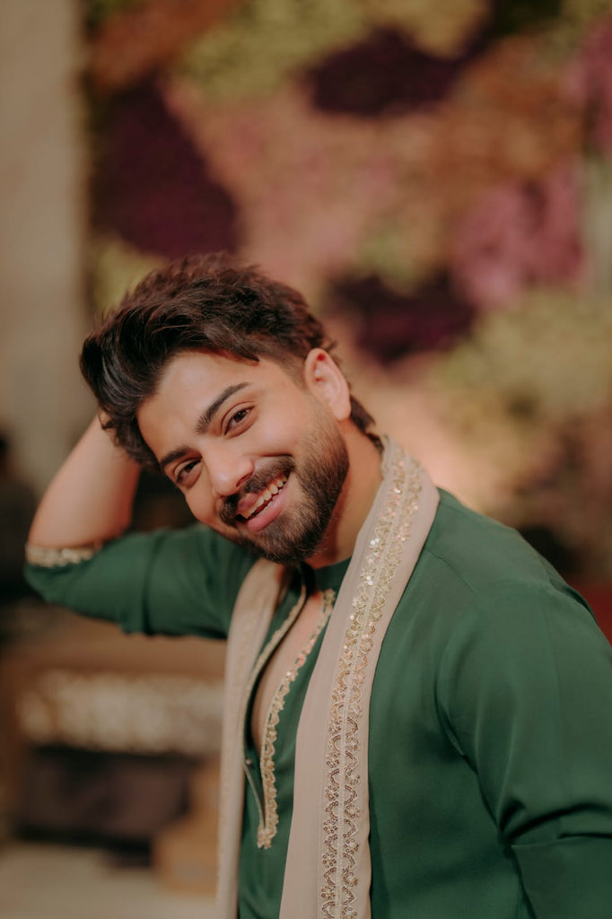 Green Kurta Bellbottom Pajama + Shawl For Men's
