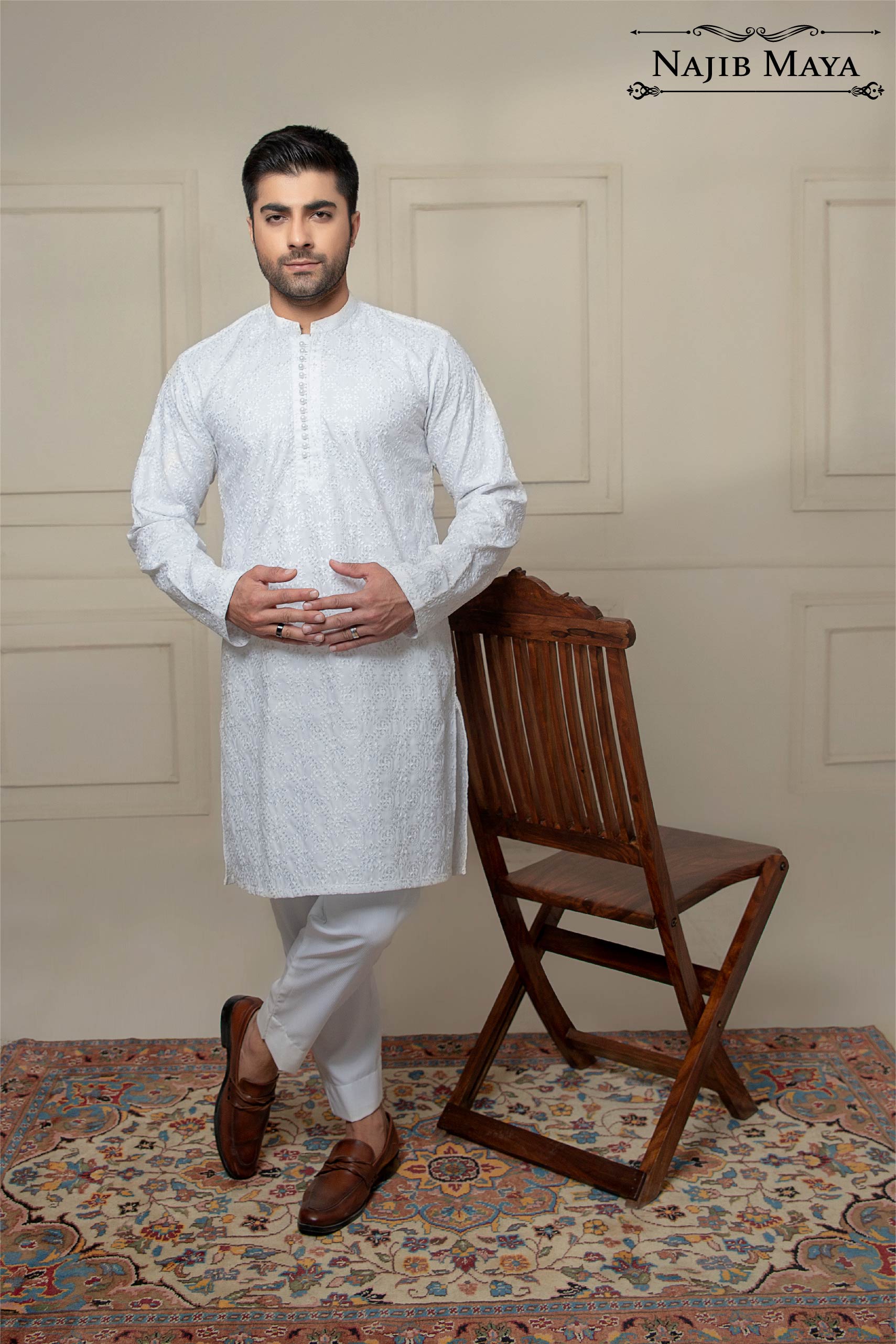 White Classy Embroidered Kurta Pajama For Men's Main image