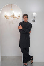 Load image into Gallery viewer, Black Kurta With Bell Bottom Pajama For Men's