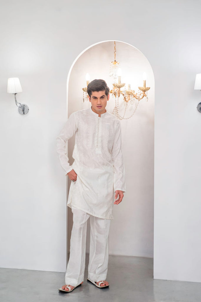 White Embroidered Kurta With Bell Bottom Pajama For Men's