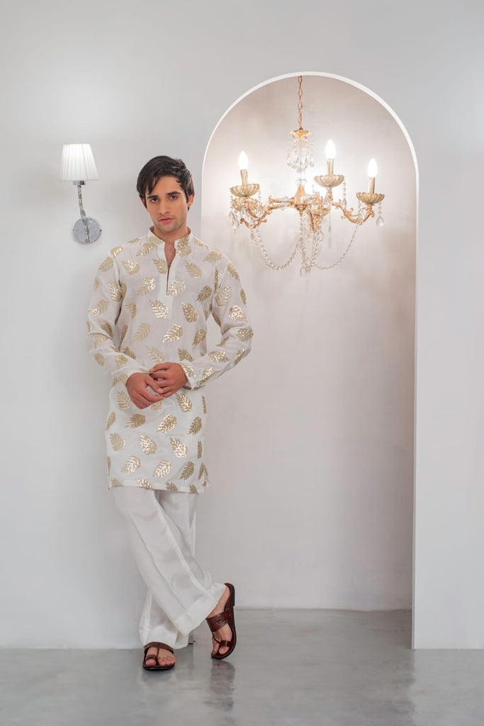 White Embroidered Kurta With Bell Bottom Pajama For Men's