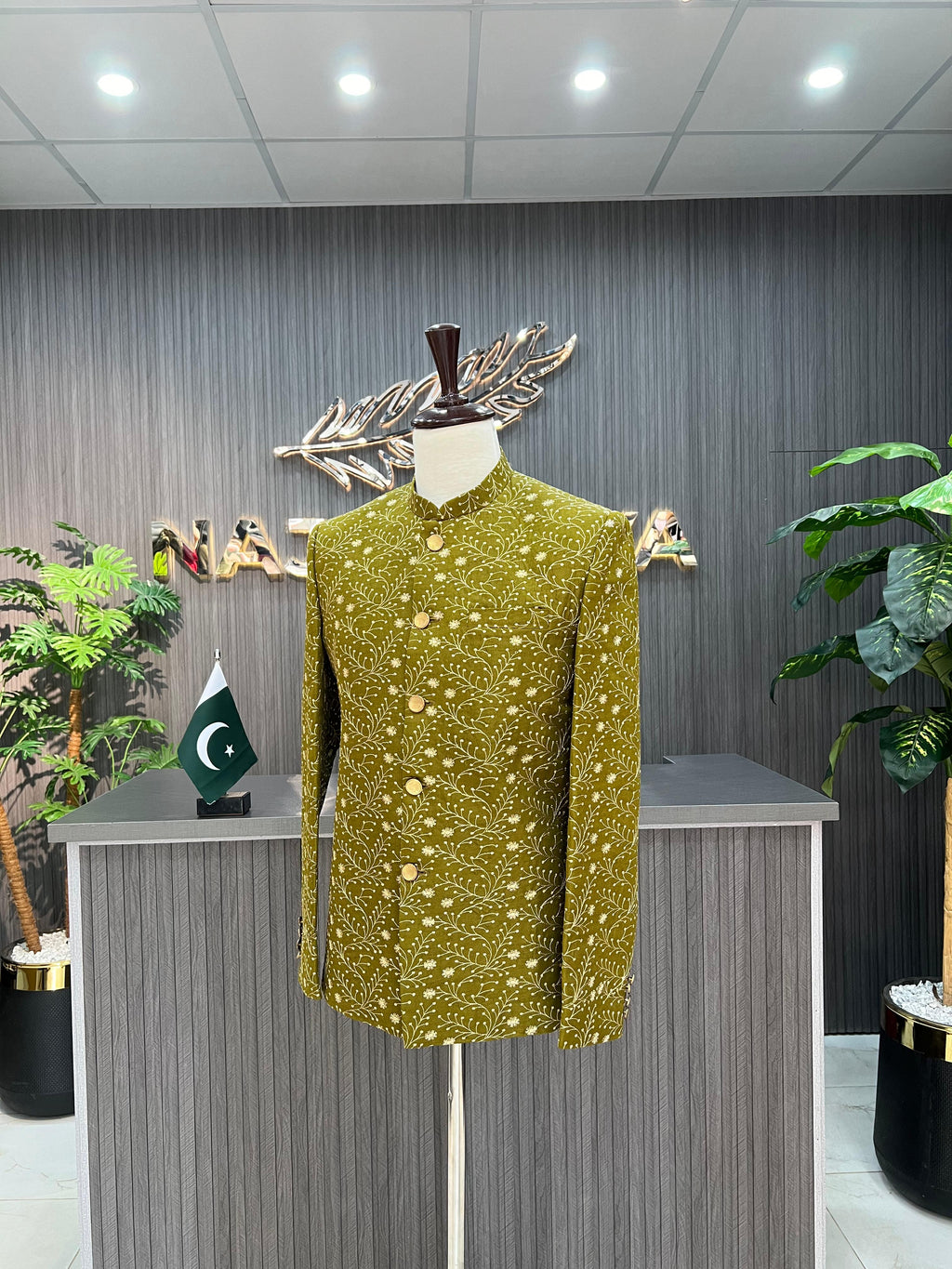 Dhaani Embroidery Prince Coat For Men's