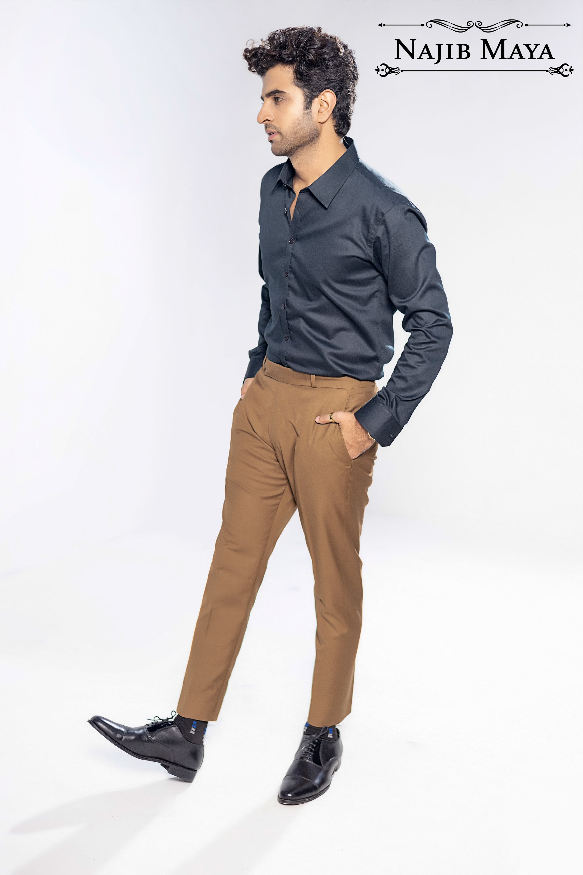 Black Jut Slim Fit Formal Shirt For Men's Secondary image