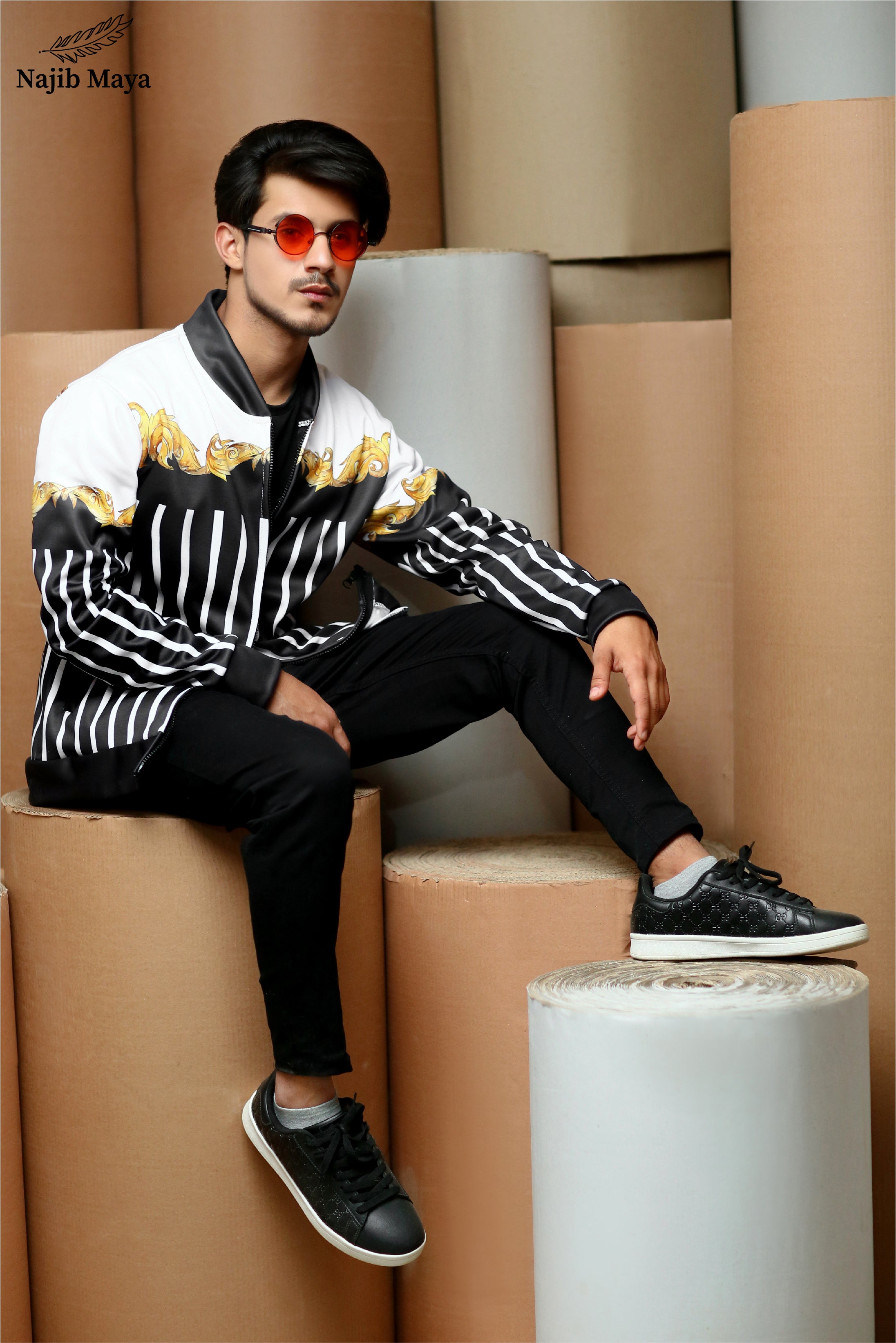 Black & White Stylish Bomber Jacket For Men's Main image