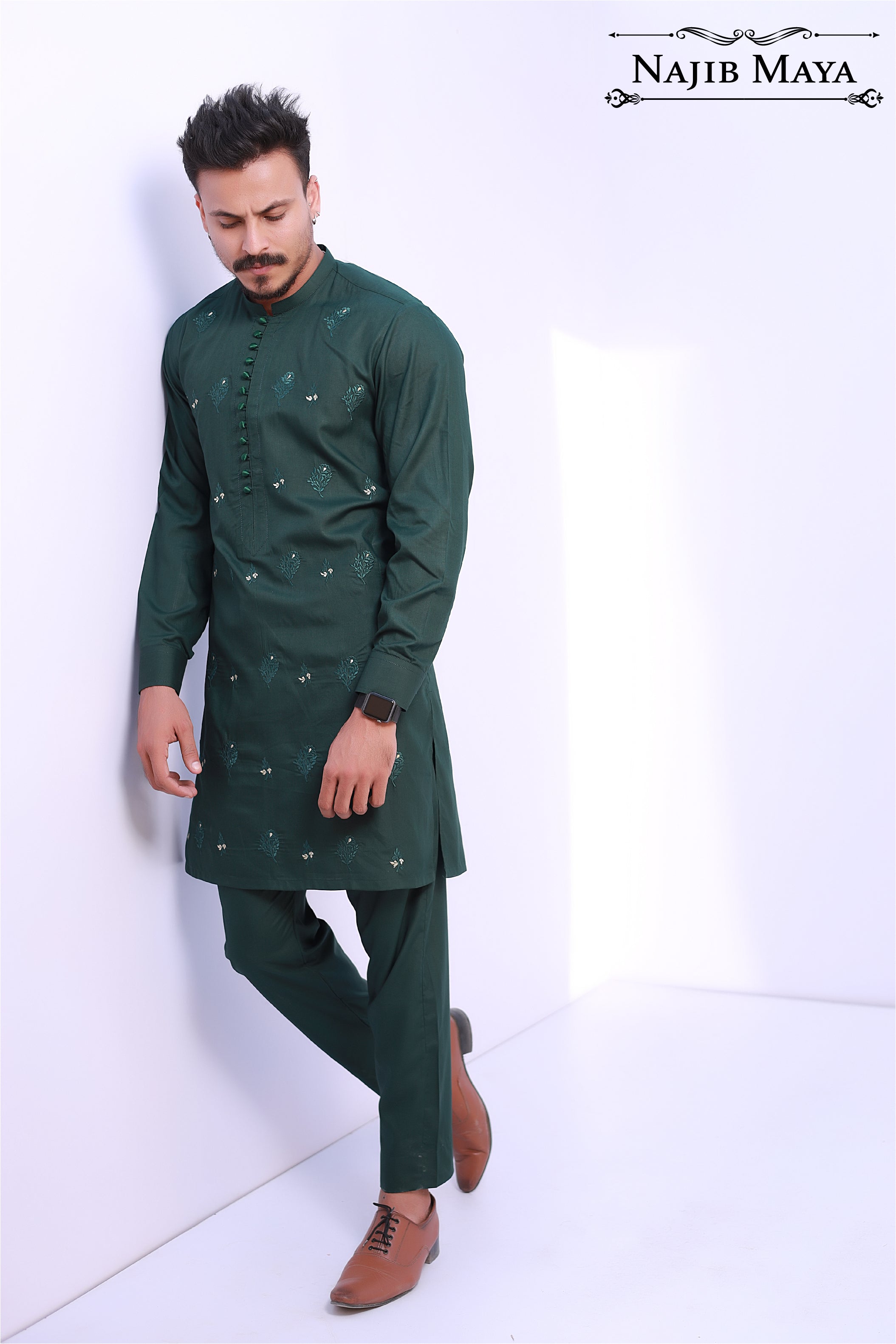 Green Stylish Embroidery Kurta Pajama For Men's Secondary image