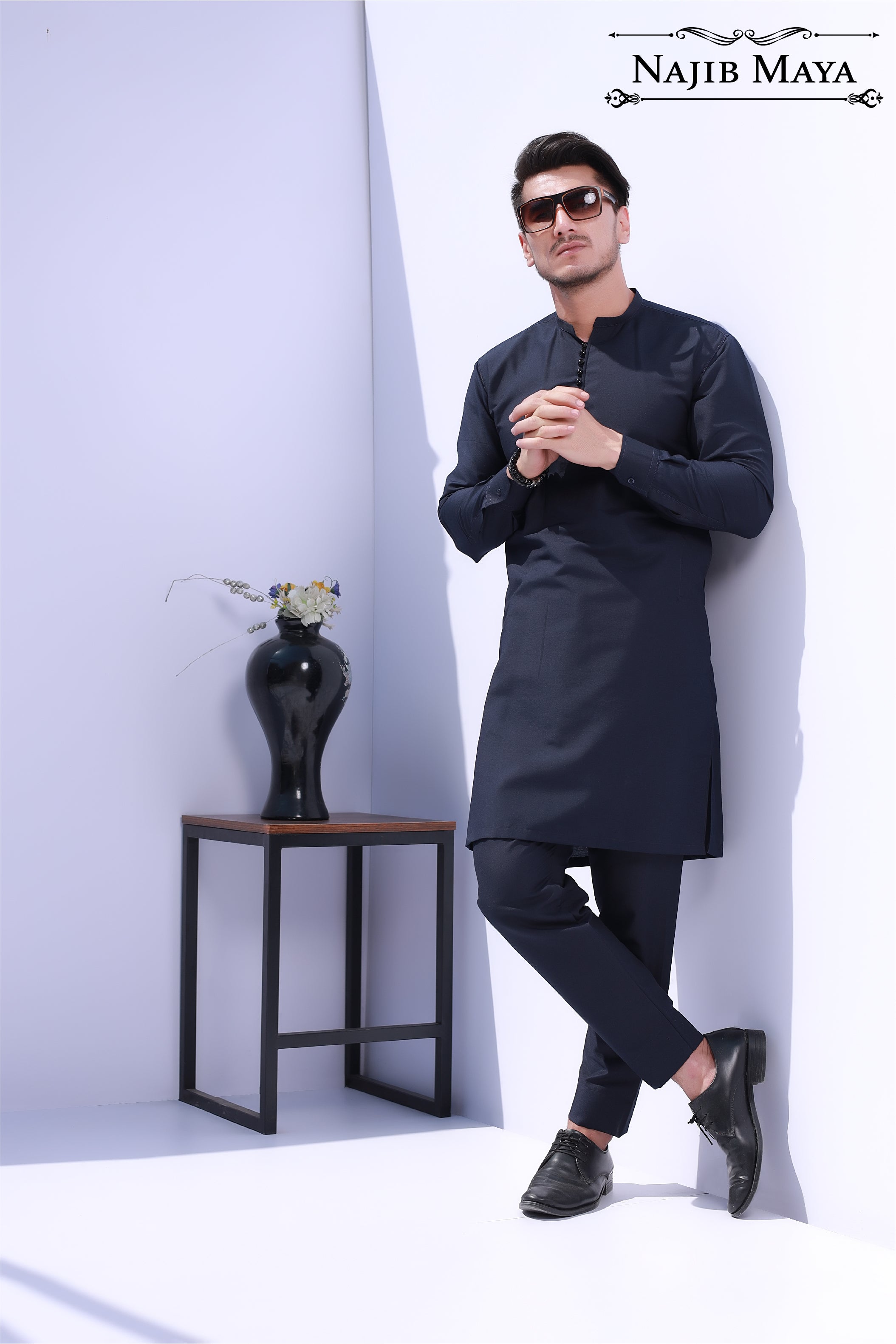Black Basic Kurta Pajama For Men's Secondary image