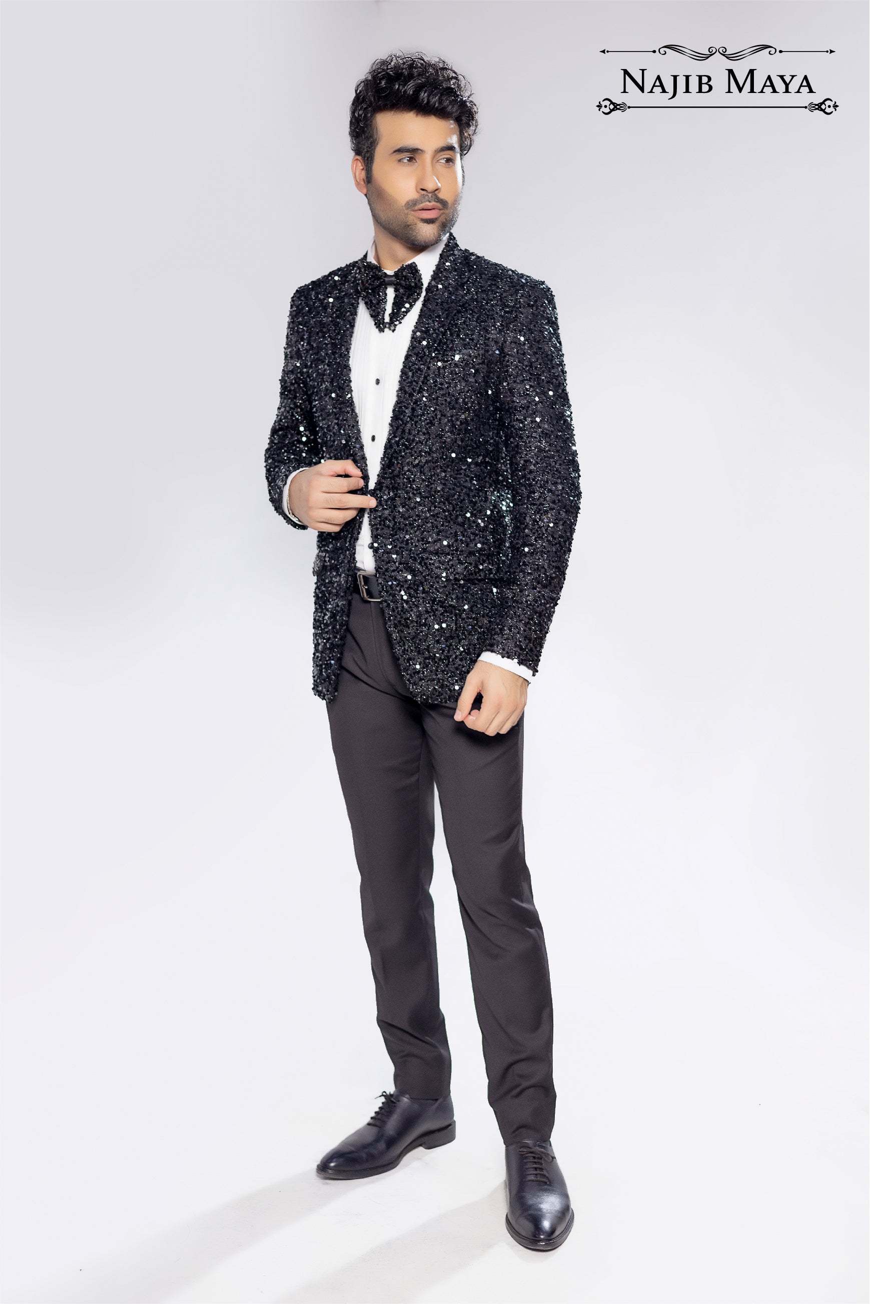 Black  Full Stylish Coat With Pant For Men's Main image