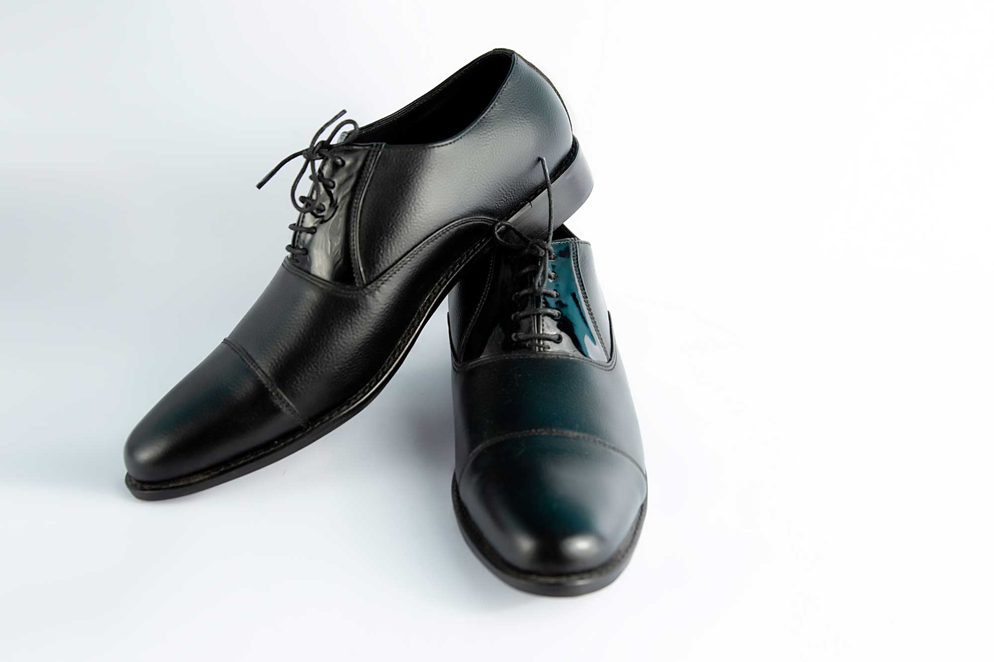 Black Pure Leather Hand Made Shoes For Men's Main image