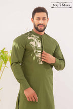 Green Embroidered Kurta Pajama For Men's