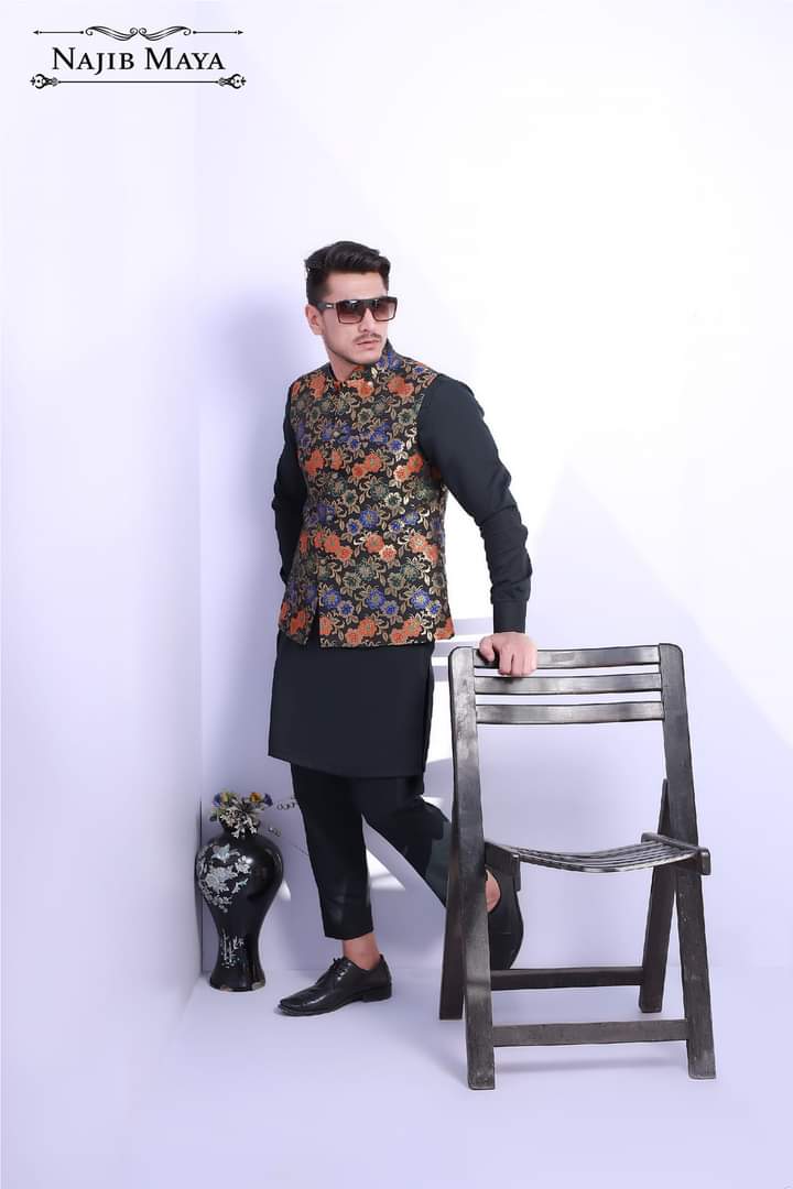 Black Elegant Printed Waist Coat For Men's Main image