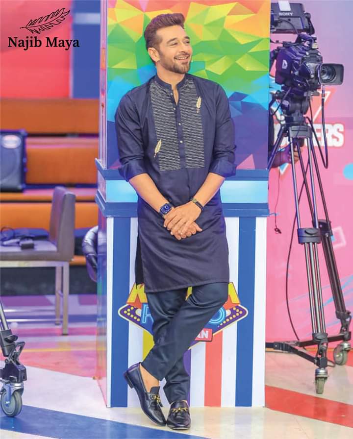 Navy Blue Embroidered Kurta Pajama For Men's Main image