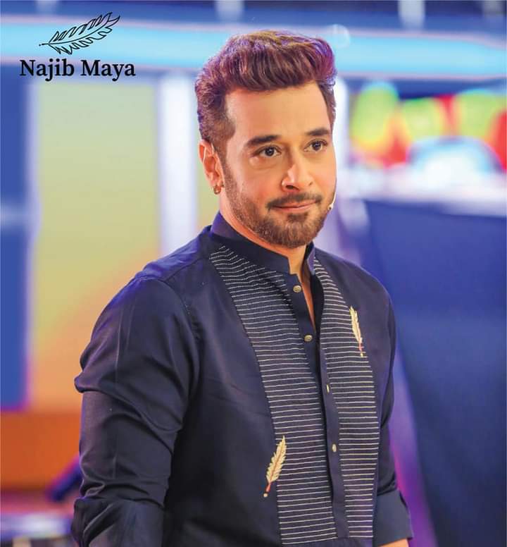 Navy Blue Embroidered Kurta Pajama For Men's Secondary image