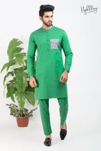 Load image into Gallery viewer, Green Front Pocket Kurta Pajama For Men&#39;s