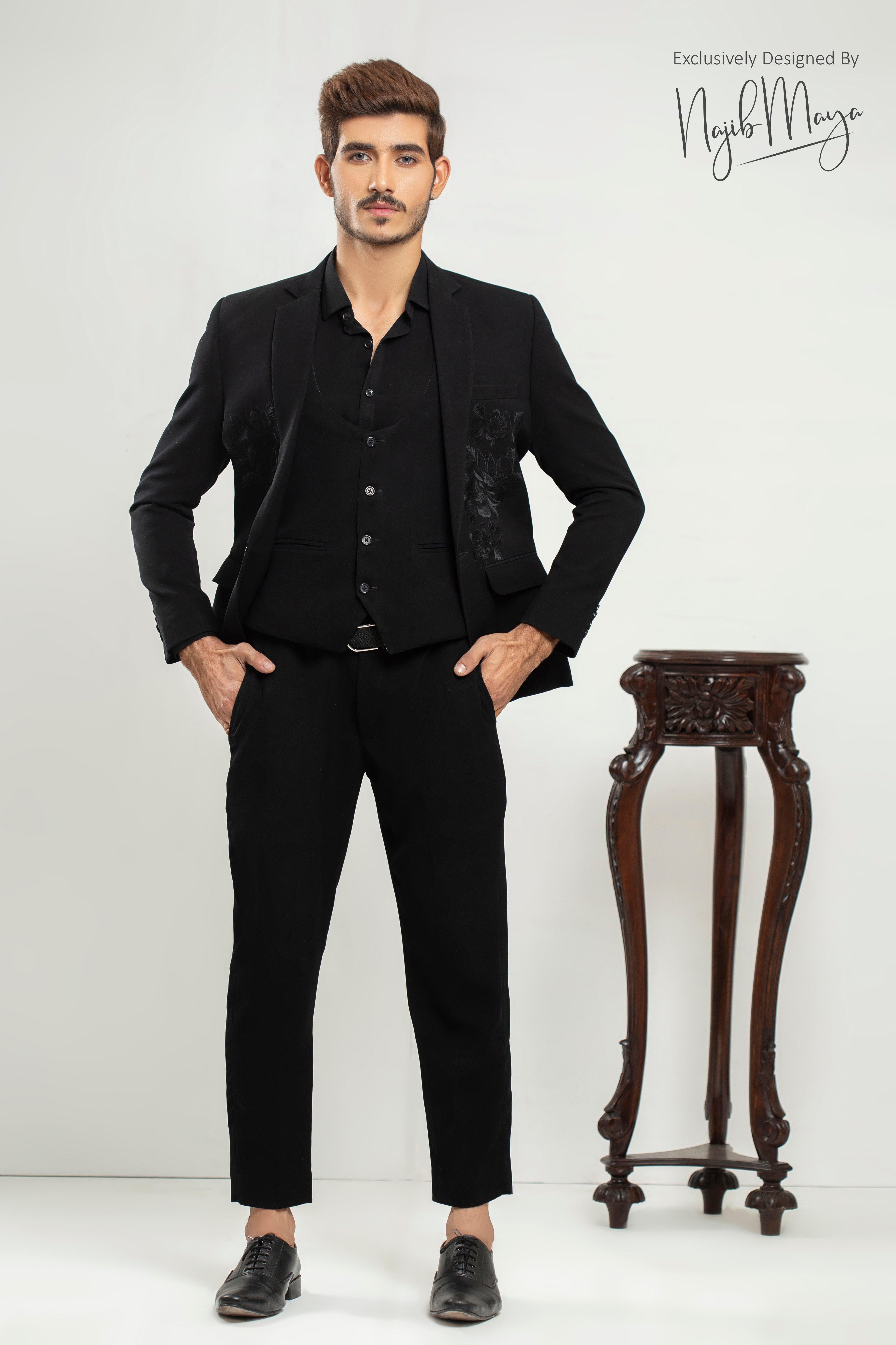 Black Coat Pent With Front Sequence Embroidery For Men's Main image